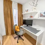 Moderne In דירה